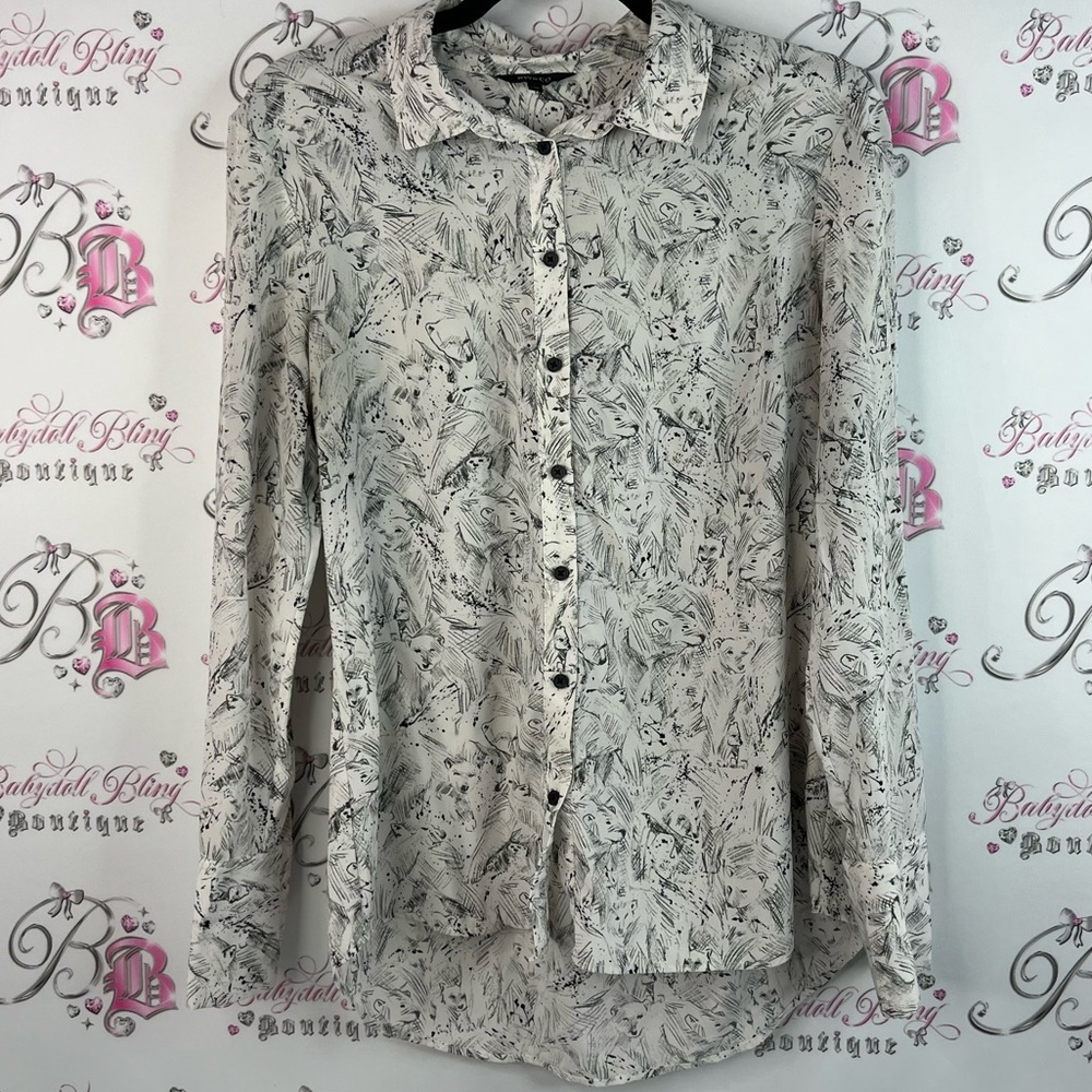 RW&CO. Button down shirt bear drawing ✍️ style artwork Black and White Patterned